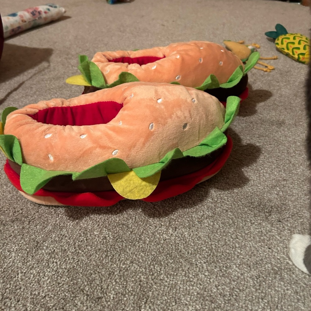 HAMBURGER SLIPPERS!